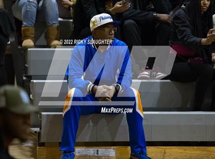 Thumbnail 1 in East St. Louis vs. Hillcrest(Midwest Showdown Shootout@ Ritenour) photogallery.