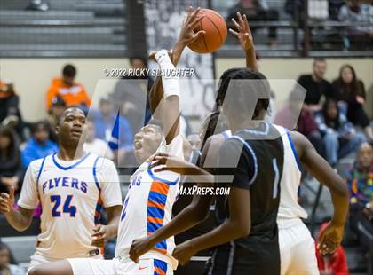 Thumbnail 2 in East St. Louis vs. Hillcrest(Midwest Showdown Shootout@ Ritenour) photogallery.