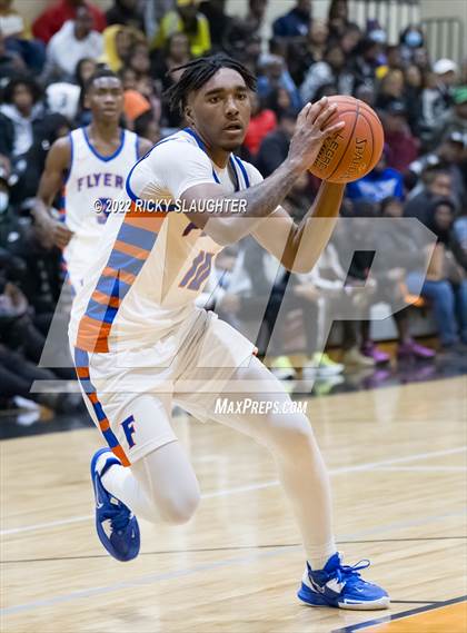 Thumbnail 2 in East St. Louis vs. Hillcrest(Midwest Showdown Shootout@ Ritenour) photogallery.