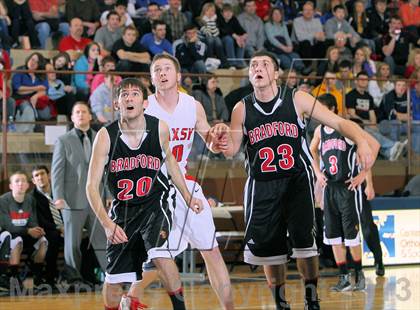 Thumbnail 2 in Bradford vs Punxsutawney (PIAA District IX AAA Final) photogallery.