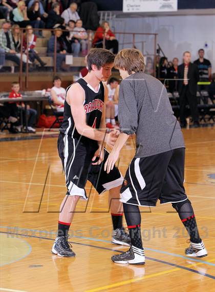 Thumbnail 2 in Bradford vs Punxsutawney (PIAA District IX AAA Final) photogallery.