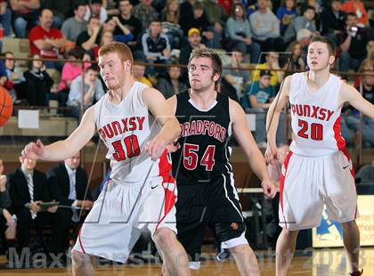 Thumbnail 1 in Bradford vs Punxsutawney (PIAA District IX AAA Final) photogallery.