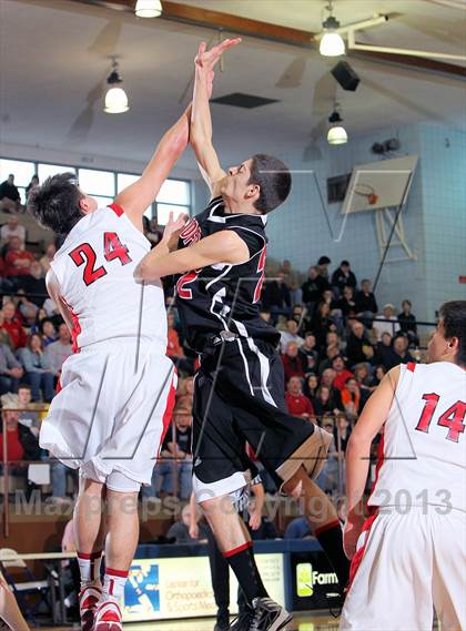 Thumbnail 2 in Bradford vs Punxsutawney (PIAA District IX AAA Final) photogallery.