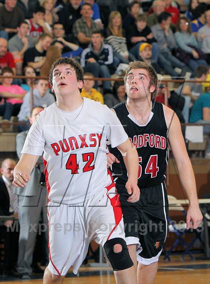Thumbnail 3 in Bradford vs Punxsutawney (PIAA District IX AAA Final) photogallery.