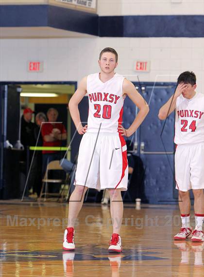 Thumbnail 2 in Bradford vs Punxsutawney (PIAA District IX AAA Final) photogallery.