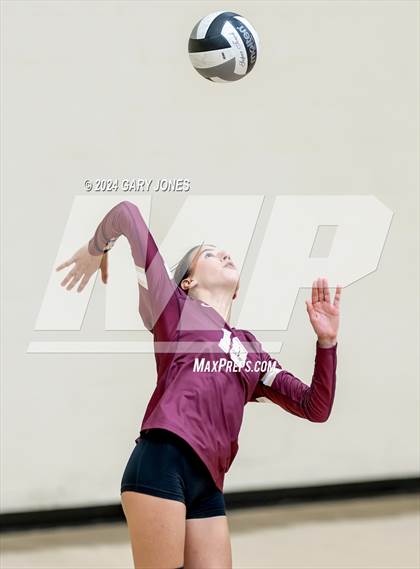 Thumbnail 2 in Vista del Lago @ Whitney photogallery.