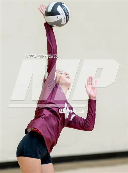 Thumbnail 3 in Vista del Lago @ Whitney photogallery.