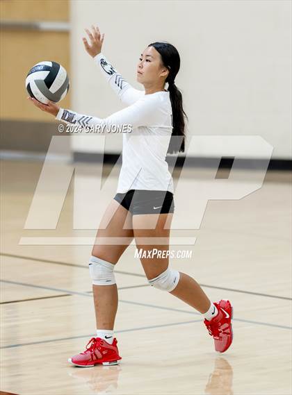Thumbnail 1 in Vista del Lago @ Whitney photogallery.