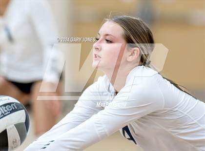 Thumbnail 1 in Vista del Lago @ Whitney photogallery.