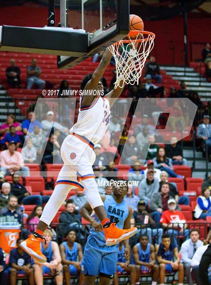 Thumbnail 3 in Belleville East vs. East St. Louis photogallery.