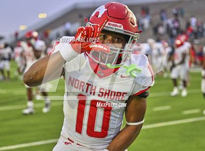 Thumbnail 2 in North Shore vs. Atascocita (UIL Football 6A D1 Quarterfinal) photogallery.