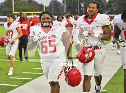Thumbnail 3 in North Shore vs. Atascocita (UIL Football 6A D1 Quarterfinal) photogallery.