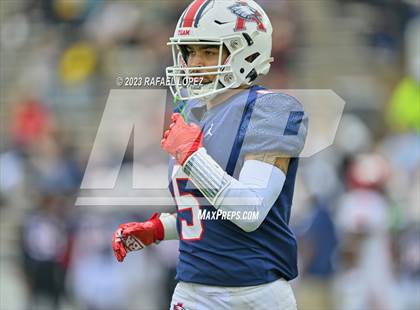 Thumbnail 2 in North Shore vs. Atascocita (UIL Football 6A D1 Quarterfinal) photogallery.