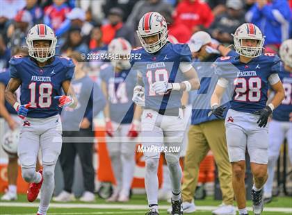 Thumbnail 1 in North Shore vs. Atascocita (UIL Football 6A D1 Quarterfinal) photogallery.