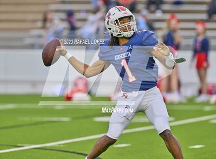 Thumbnail 2 in North Shore vs. Atascocita (UIL Football 6A D1 Quarterfinal) photogallery.