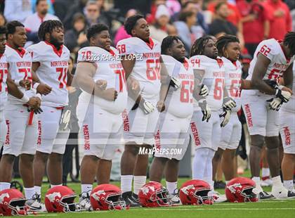 Thumbnail 3 in North Shore vs. Atascocita (UIL Football 6A D1 Quarterfinal) photogallery.