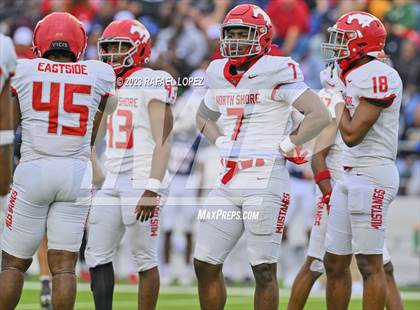 Thumbnail 3 in North Shore vs. Atascocita (UIL Football 6A D1 Quarterfinal) photogallery.