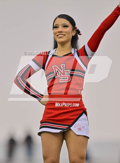Thumbnail 2 in North Shore vs. Atascocita (UIL Football 6A D1 Quarterfinal) photogallery.