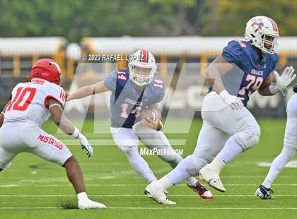 Thumbnail 3 in North Shore vs. Atascocita (UIL Football 6A D1 Quarterfinal) photogallery.