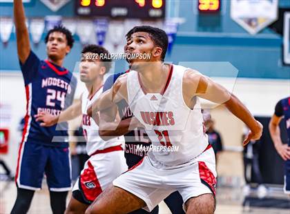 Thumbnail 2 in Centennial vs Modesto Christian (Proving Grounds Showcase '22 @ Sheldon) photogallery.