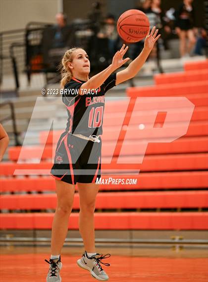 Thumbnail 2 in Cheyenne Wells vs. Elkhart photogallery.