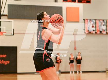 Thumbnail 3 in Cheyenne Wells vs. Elkhart photogallery.