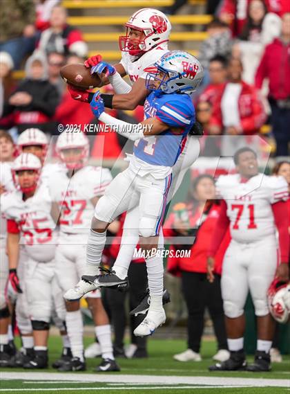 Thumbnail 2 in Westlake vs Katy UIL 6A D2 Semi-Final Playoff photogallery.