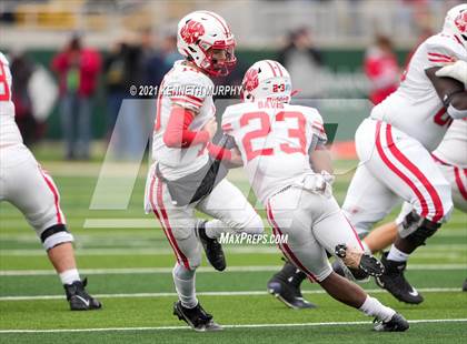 Thumbnail 3 in Westlake vs Katy UIL 6A D2 Semi-Final Playoff photogallery.