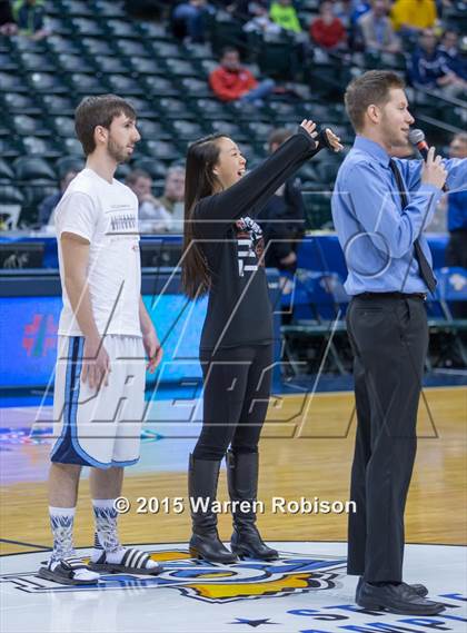 Thumbnail 3 in Marquette Catholic vs. Barr-Reeve (IHSAA 1A Final) photogallery.