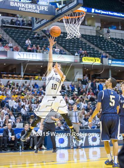 Thumbnail 2 in Marquette Catholic vs. Barr-Reeve (IHSAA 1A Final) photogallery.