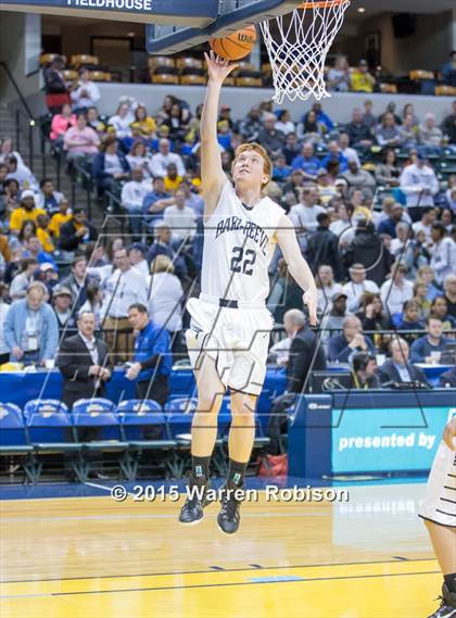 Thumbnail 2 in Marquette Catholic vs. Barr-Reeve (IHSAA 1A Final) photogallery.