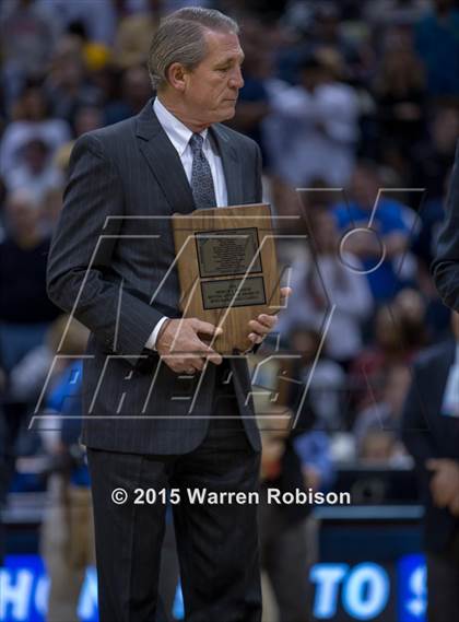 Thumbnail 1 in Marquette Catholic vs. Barr-Reeve (IHSAA 1A Final) photogallery.