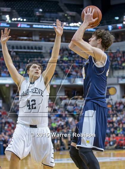 Thumbnail 1 in Marquette Catholic vs. Barr-Reeve (IHSAA 1A Final) photogallery.