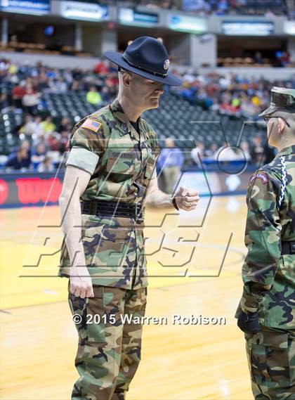 Thumbnail 3 in Marquette Catholic vs. Barr-Reeve (IHSAA 1A Final) photogallery.