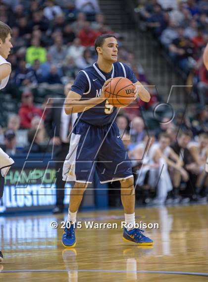 Thumbnail 2 in Marquette Catholic vs. Barr-Reeve (IHSAA 1A Final) photogallery.
