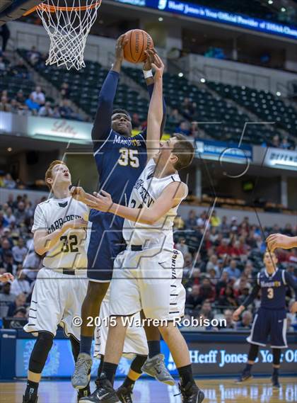 Thumbnail 2 in Marquette Catholic vs. Barr-Reeve (IHSAA 1A Final) photogallery.