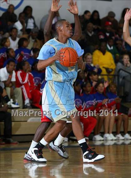 Thumbnail 3 in Washington Prep vs. Locke (CIF LACS Playoffs) photogallery.