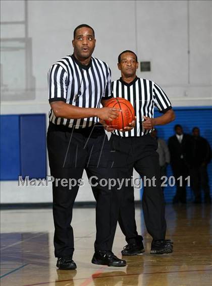 Thumbnail 2 in Washington Prep vs. Locke (CIF LACS Playoffs) photogallery.
