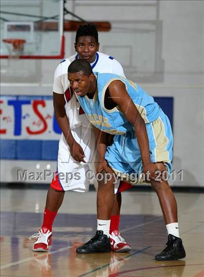 Thumbnail 1 in Washington Prep vs. Locke (CIF LACS Playoffs) photogallery.
