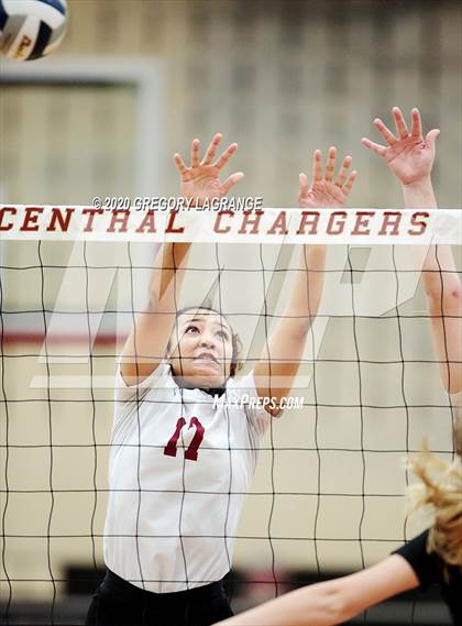 Thumbnail 3 in Carroll vs Keller Central photogallery.