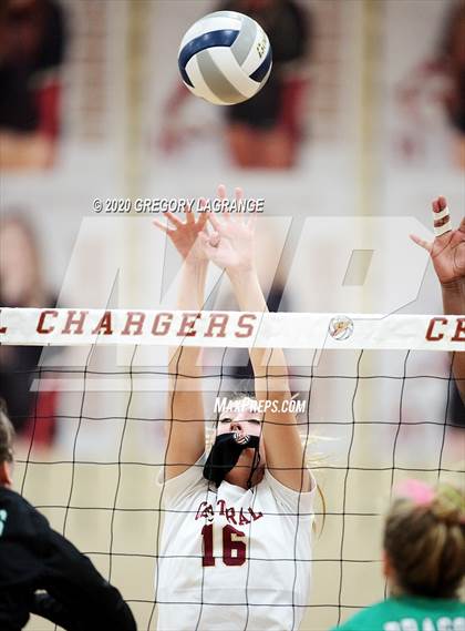 Thumbnail 1 in Carroll vs Keller Central photogallery.