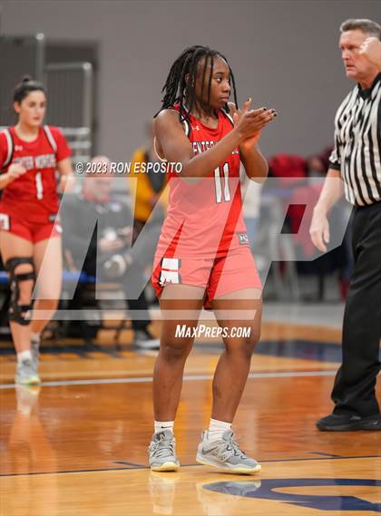 Thumbnail 3 in Center Moriches vs Locust Valley (NYSPHSAA Class B Semi-Regional Playoff)  photogallery.