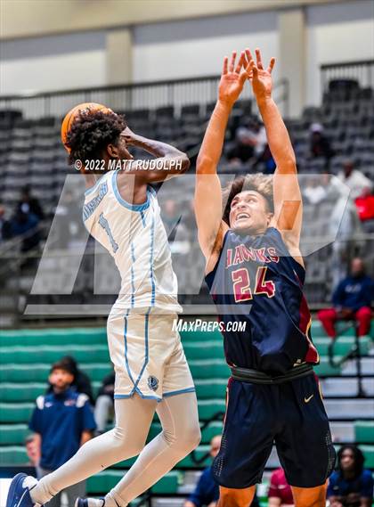 Thumbnail 1 in Mill Creek vs. Meadowcreek photogallery.