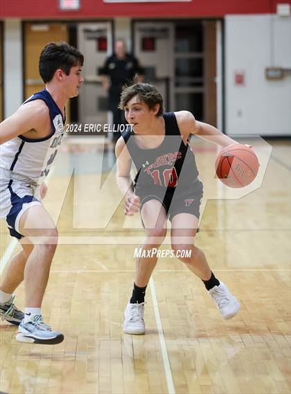 Thumbnail 3 in Fairview vs Oil City (PIAA D10 3A Quarterfinal) photogallery.
