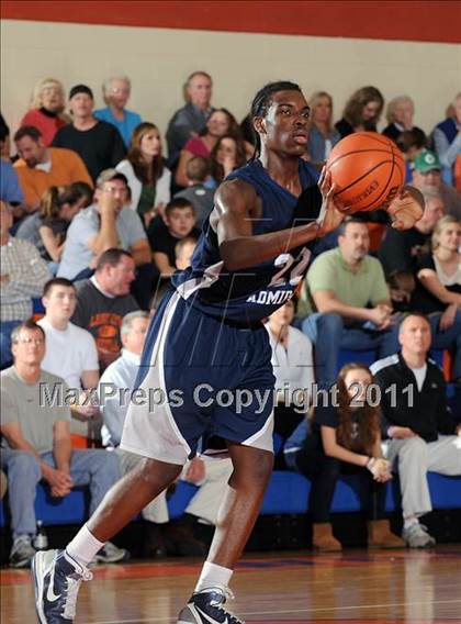 Thumbnail 2 in Farragut vs. Knoxville Catholic photogallery.