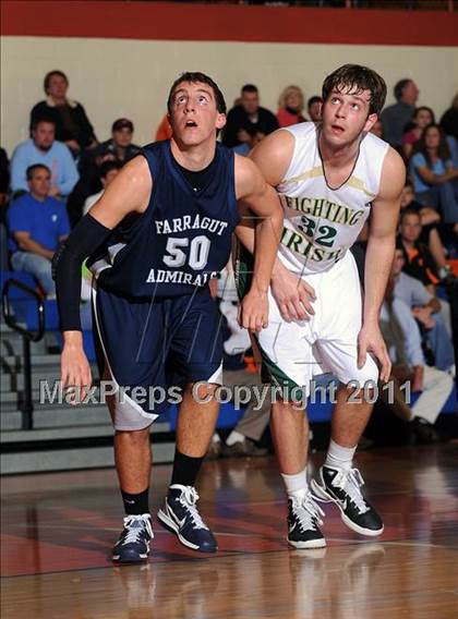 Thumbnail 3 in Farragut vs. Knoxville Catholic photogallery.
