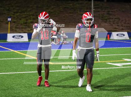 Thumbnail 2 in St. John Bosco vs Mater Dei photogallery.