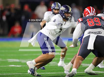 Thumbnail 3 in St. John Bosco vs Mater Dei photogallery.
