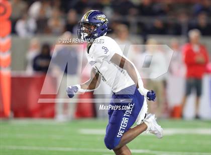 Thumbnail 3 in St. John Bosco vs Mater Dei photogallery.