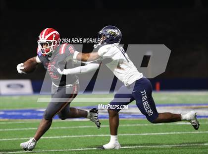 Thumbnail 2 in St. John Bosco vs Mater Dei photogallery.